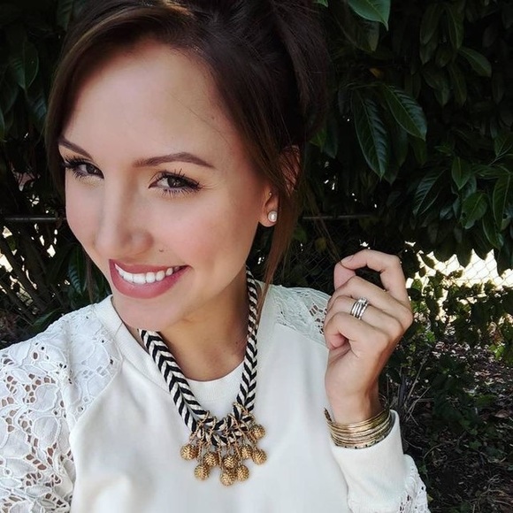 Stella&Dot Kalani statement necklace - Picture 4 of 5